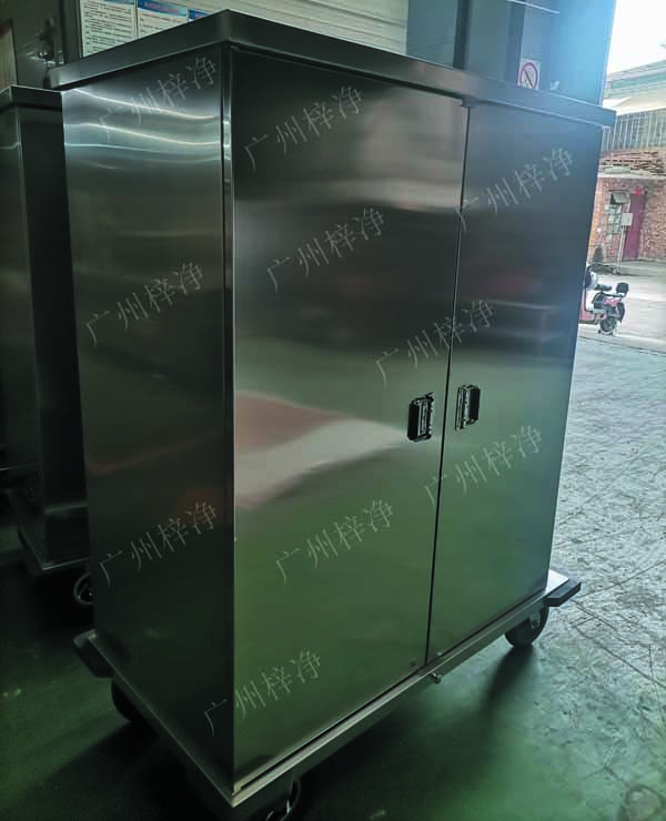 一次性物品電動轉運車采用304拉絲不銹鋼板面板厚度：≥1.2mm,表面作拉絲亞光處理。